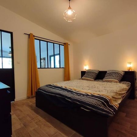 Appartement Avec Jardin Privatif Cuers Εξωτερικό φωτογραφία