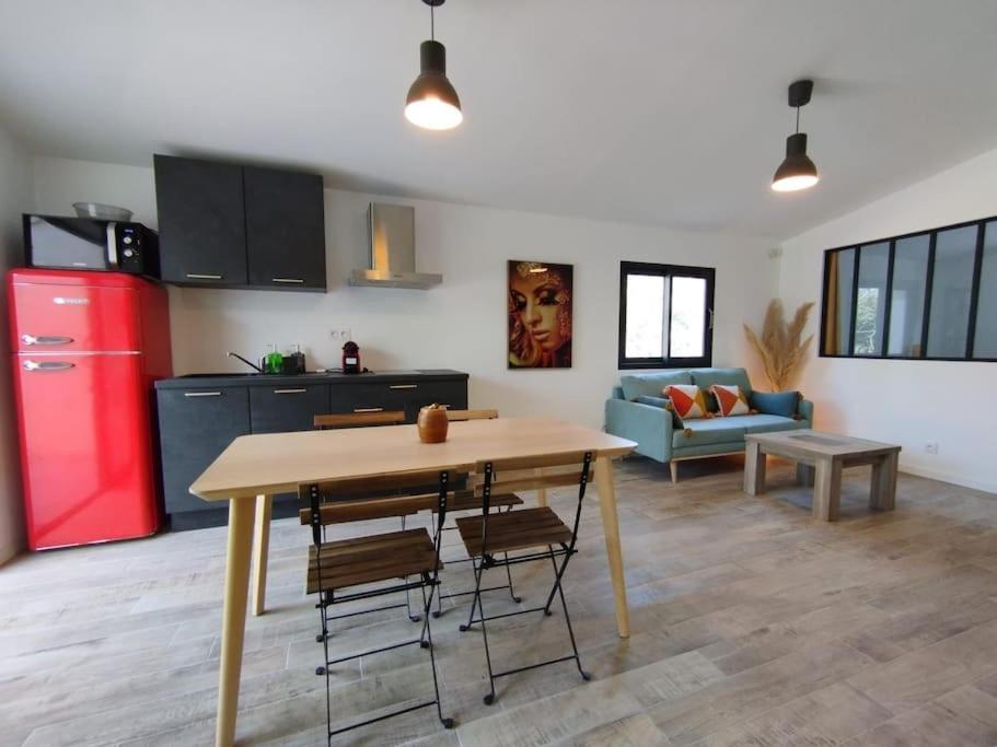 Appartement Avec Jardin Privatif Cuers Εξωτερικό φωτογραφία